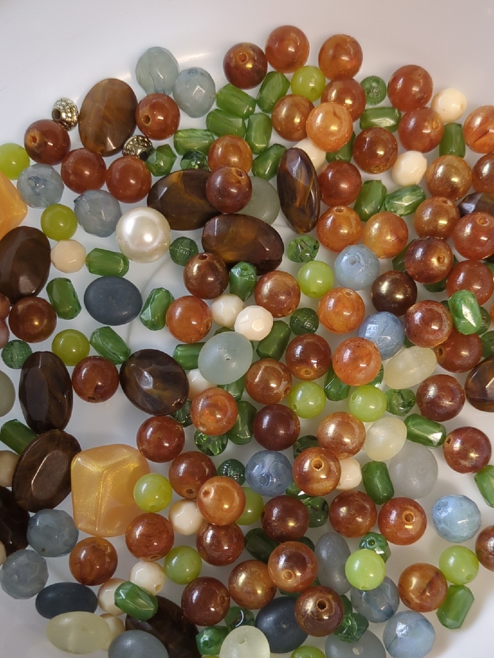 🎂Q7 Assorted Greens and Browns Acrylic or Resin Bead Mix for Jewelry Making 90g